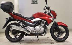 SUZUKI GSR250