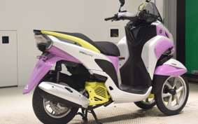 YAMAHA TRICITY 125 A SE82J