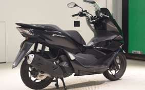HONDA PCX 125 2005 JK05