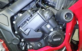 HONDA CBR650R E-Clutch 2025 RH17