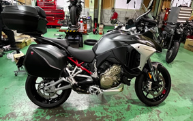 DUCATI  DUCATI  MULTI  STRADA V4S 2023 6A00
