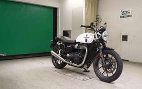 TRIUMPH STREET TWIN 2019