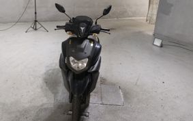 YAMAHA  CYGNUS  RAY ZR SEG4