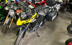 SUZUKI STROM 250 DS11A