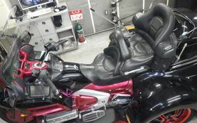 HONDA GL 1800 GOLD WING  TRIKE 2002
