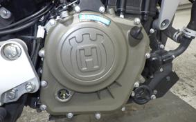 HUSQVARNA SVARTPILEN 250 2011