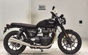 TRIUMPH STREET TWIN 2023