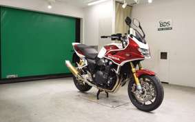 HONDA CB1300SB SUPER BOLDOR SP 2025 SC54