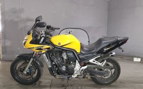 YAMAHA FZS1000 FAZER RN06