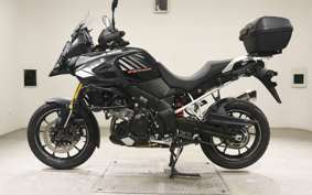 SUZUKI DL1000 ( V-Strom 1000 ) A 2015 VU51A