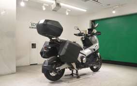 HONDA X-ADV 750 2025 RH21