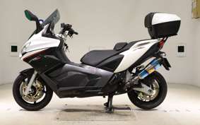 APRILIA SRV850 2013