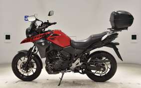 SUZUKI Vｽﾄﾛｰﾑ250 2010