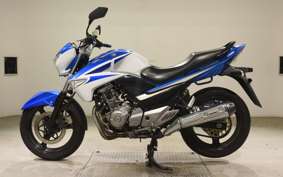 SUZUKI GSR250 2004