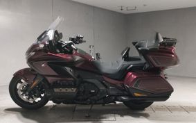 HONDA GL1800 TOUR DCT SC79