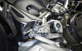 DUCATI STREETFIGHTER V4 SP 2023