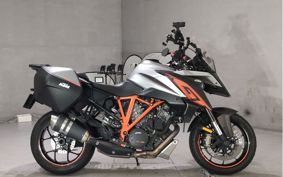KTM 1290 SUPER  DUKE GT 2016 V6940