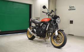KAWASAKI Z900RS 2022 ZR900C