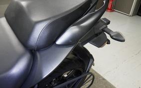 SUZUKI GIXXER 250 SF
