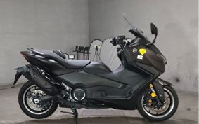 YAMAHA T-MAX 560 SJ21J