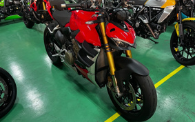 DUCATI STREET FIGHTER V4S 2021 FA00