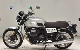 MOTO GUZZI V7 3 SPECIAL 2021