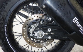 HUSQVARNA SVARTPILEN 401 2021