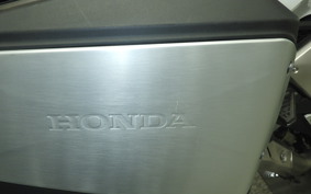 HONDA X-ADV 750 2025 RH21