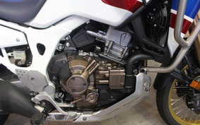 HONDA CRF1000L AFRICA TWIN 2019 SD04