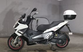 APRILIA SR MAX 125 ..