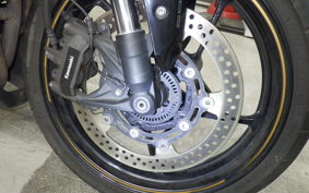 KAWASAKI ZX-25R 2000 ZX250E