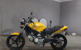 HONDA VTR 250 MC33