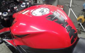 HONDA CBR600RR GEN 3 2011 PC40