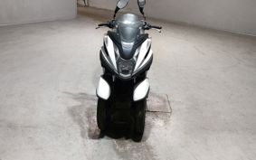 YAMAHA TRICITY 125 SE78