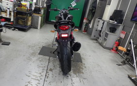 SUZUKI ｸﾞﾗﾃﾞｨｳｽ400 2014