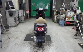 VESPA LX125