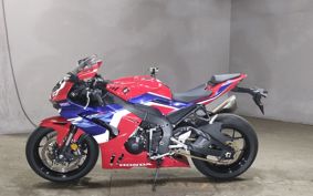 HONDA CBR1000RR R SC82