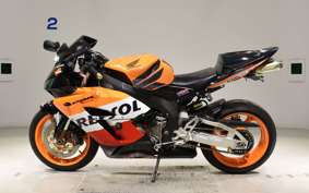 HONDA CBR1000RR 2007 SC57
