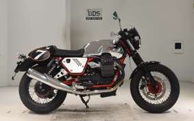 MOTO GUZZI V7 RACER 2013