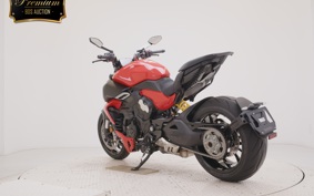DUCATI DIAVEL V4 2025