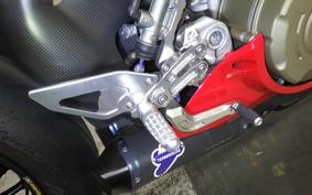 DUCATI PANIGALE V4 R 2019