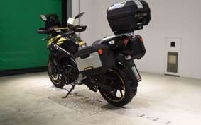 SUZUKI Vｽﾄﾛｰﾑ250