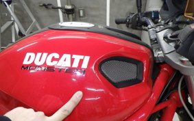 DUCATI MONSTER 696 2009