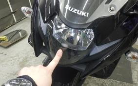 SUZUKI GSX250R 2024