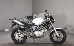 HONDA VTR 250 MC33