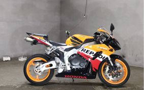 HONDA CBR1000RR SC57