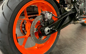 KTM 890 DUKE GP 2026 TU940