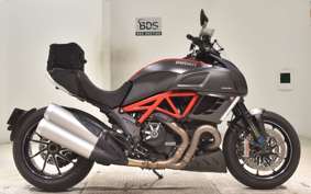 DUCATI DIAVEL Carbon 2012