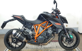 KTM 1290 SUPER DUKE R 2015 V3940