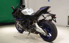 YAMAHA YZF-R1 M 2025